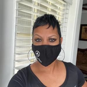 Meet your Posher, Lisa